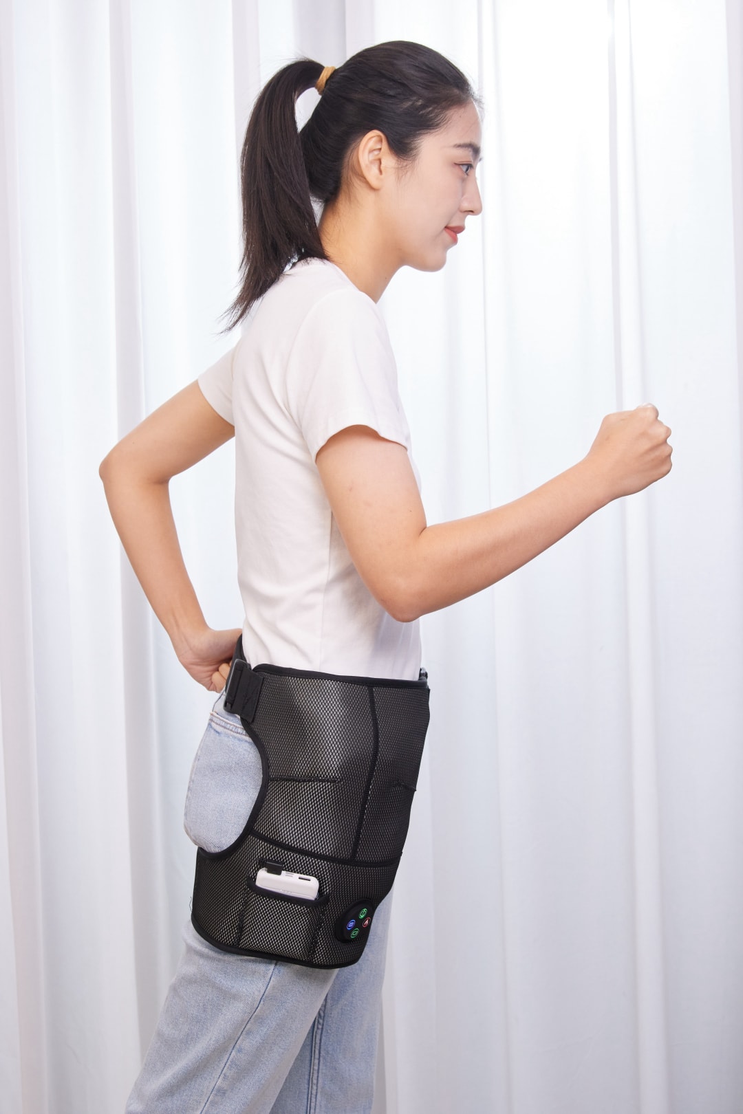 مدلك-للكتف-لتخفيف-الألم